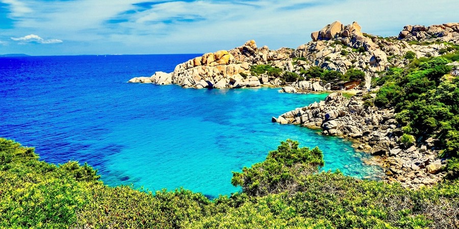 NORTHERN SARDINIA AND ITS CRYSTAL CLEAR WATERS